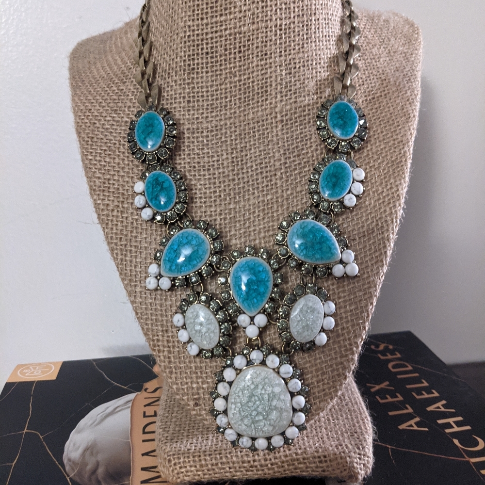 Chloe + Isabel statement necklace